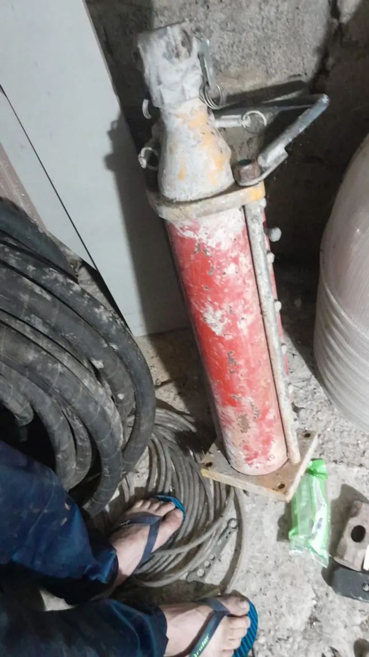 maquina de projeção para reboco excelente estado  - Foto 5