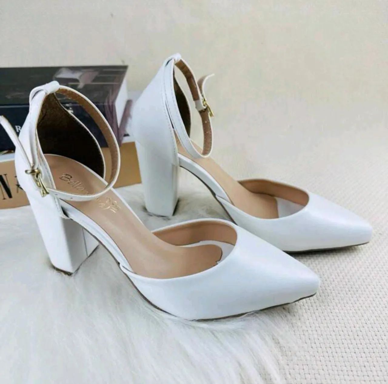 Typing Tutor Scarpin Onca Santa Lolla Sapato Branco Scarpin Branco