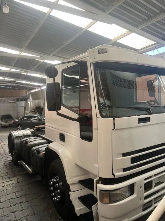 Caminhão Iveco 320 2009 