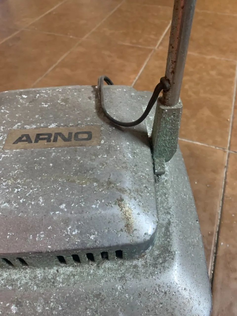 ARNO Enceradeira Vintage - Mais de 20 anos de história! - Foto 4