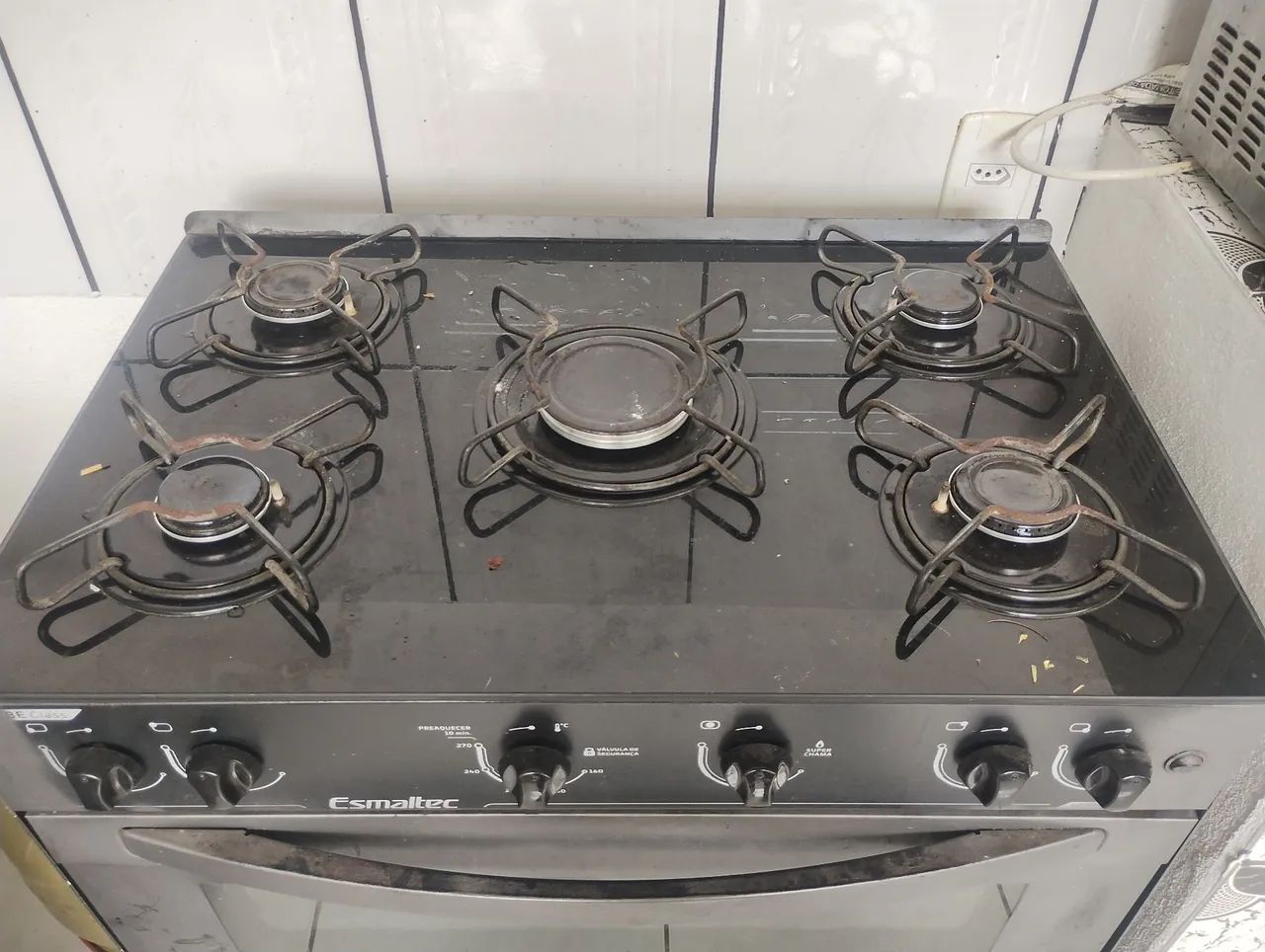 Fogão Esmaltec 5 Bocas com Forno - Foto 2
