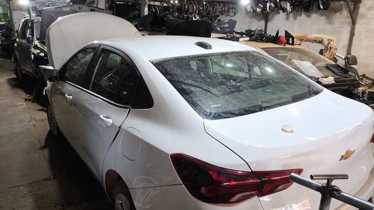 Sucata Onix Turbo para Retirada de Peças 2022/2023 - Foto 3