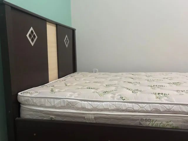 Vendo cama de casal e colchão de casal - Foto 2