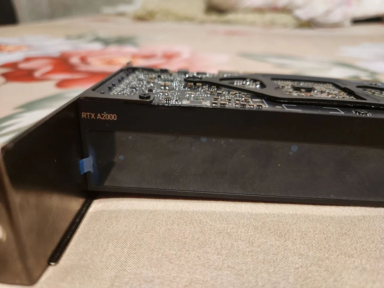 Placa de Vídeo Quadro PNY NVIDIA RTX A2000 6GB DDR6 192 Bits - Foto 2