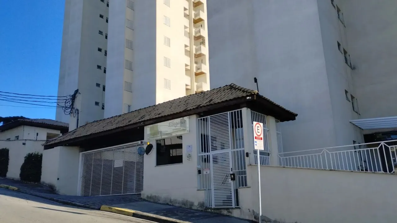 Seu novo lar com vista definitiva, conforto e localização privilegiada!