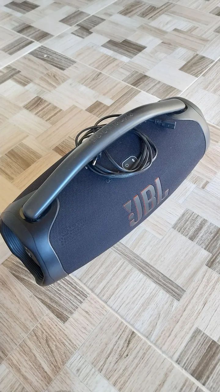 Caixa de Som JBL Boombox Original 