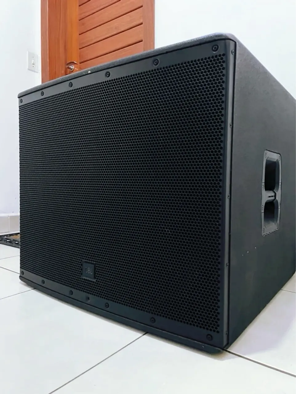 Subwoofer JBL Profissional