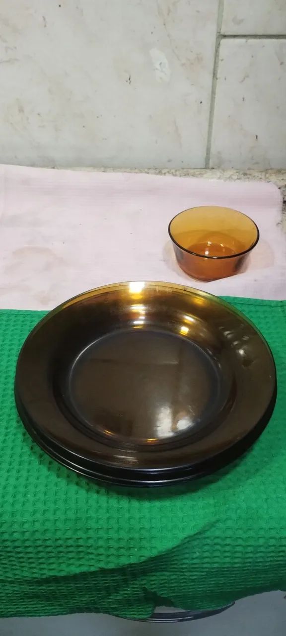 Jogo de Pratos e Boleira de Vidro Âmbar - Foto 3