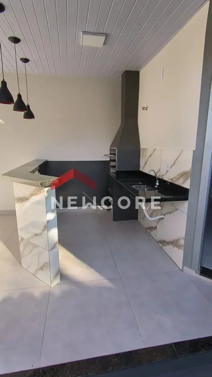 Casa em Rua Fernando Deveza - Nucleo Habitacional São José I - Rondonópolis/MT