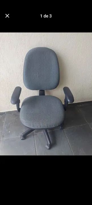 Cadeira de Escritório Giratória com Rodas