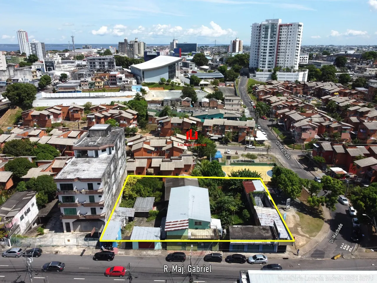 Terreno no Centro de Manaus / Terreno Comercial ou Residencial com 1.350m² de esquina;
