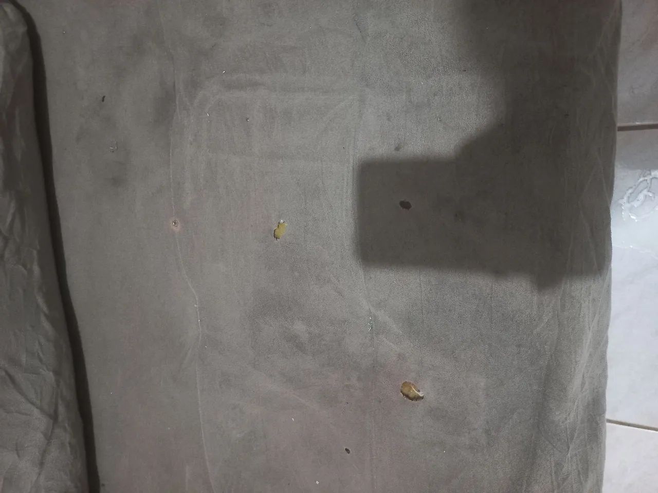 Sofá 3 lugares em bom estado - Foto 2