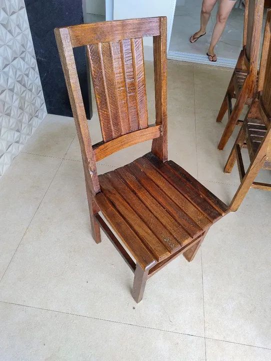 Conjunto de Mesa e Cadeiras de Madeira para Área Externa - Foto 6