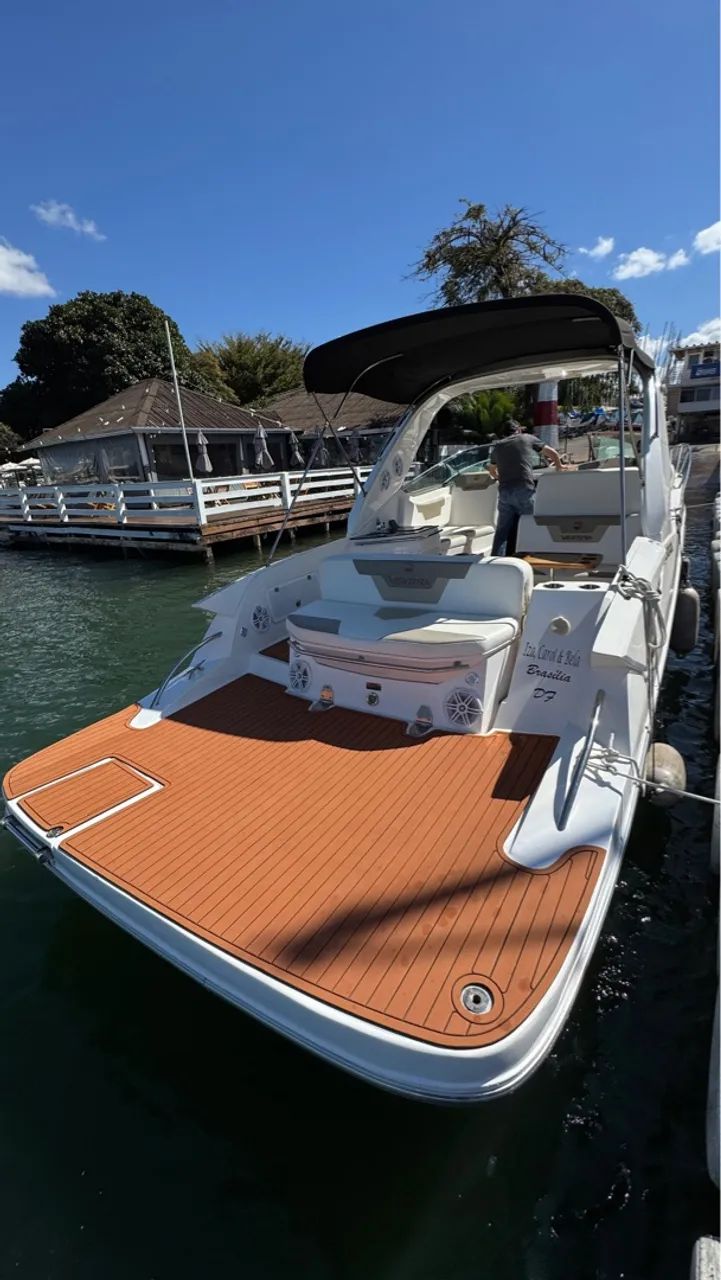 Lancha Ventura 330 Premium com Motor Volvo Pente 8.1 380Hp com apenas 282 horas  - Foto 13