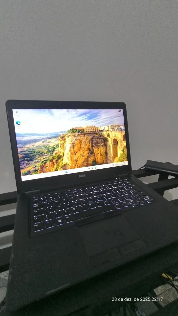 Notebook Dell i7 SSD 256/8Ram - Troco por Celular Top