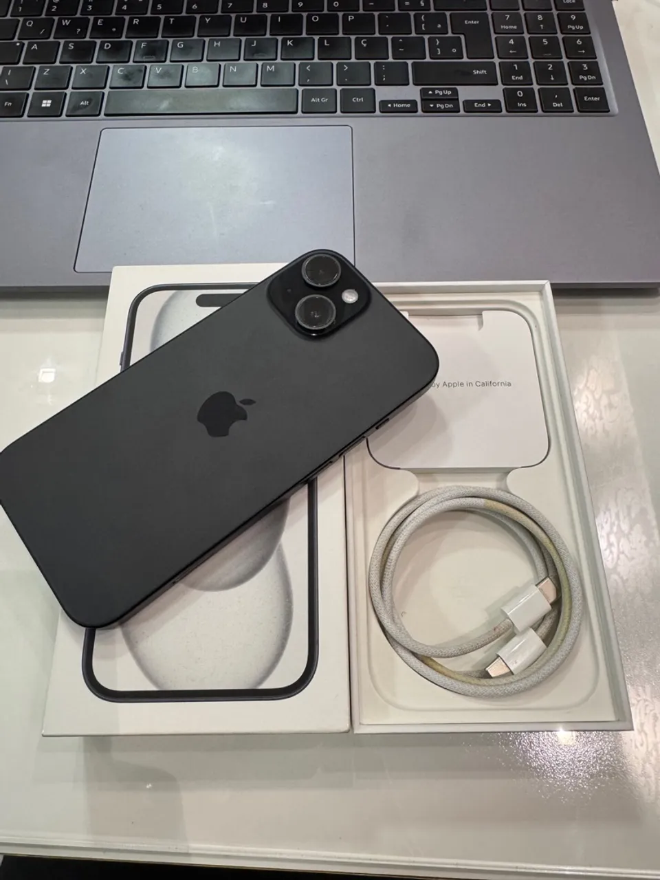 iPhone 15 256gb 96% de Bateria