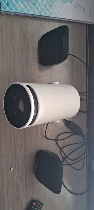 Projetor de Vídeo com Alto-falantes - Foto 2