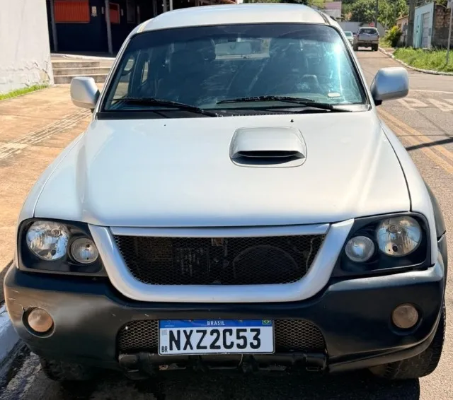 Mitsubish L200 outdoor 4x4