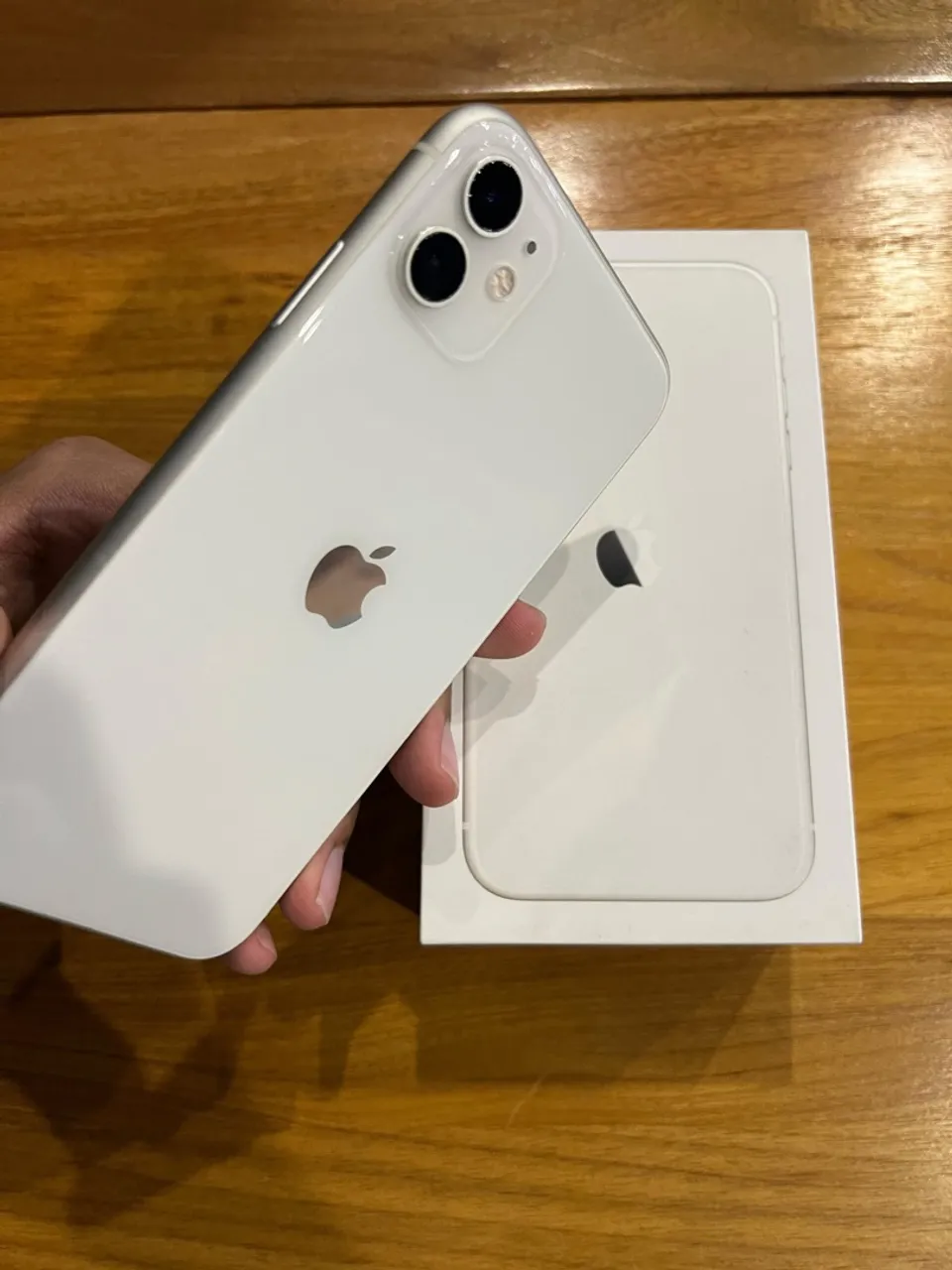 iPhone 11 (128GB)