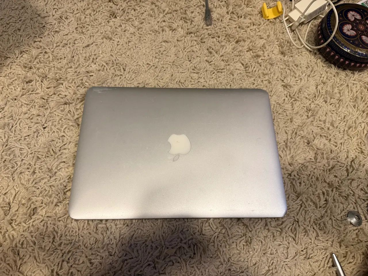 Sucata MacBook 2013. Máquina funcionando - Foto 2