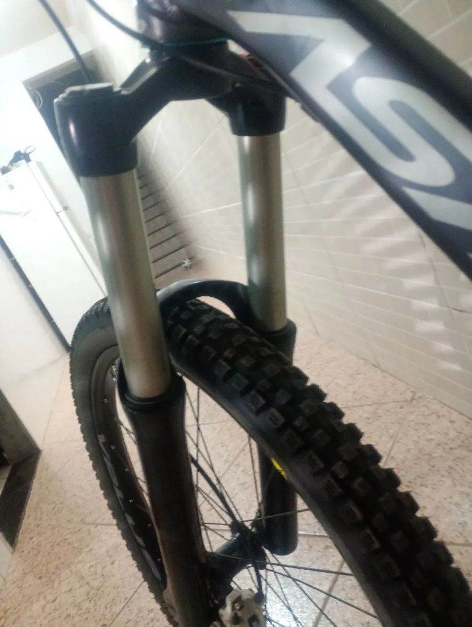 Suspensão xfusion vengeance 27,5 170mm - Foto 3