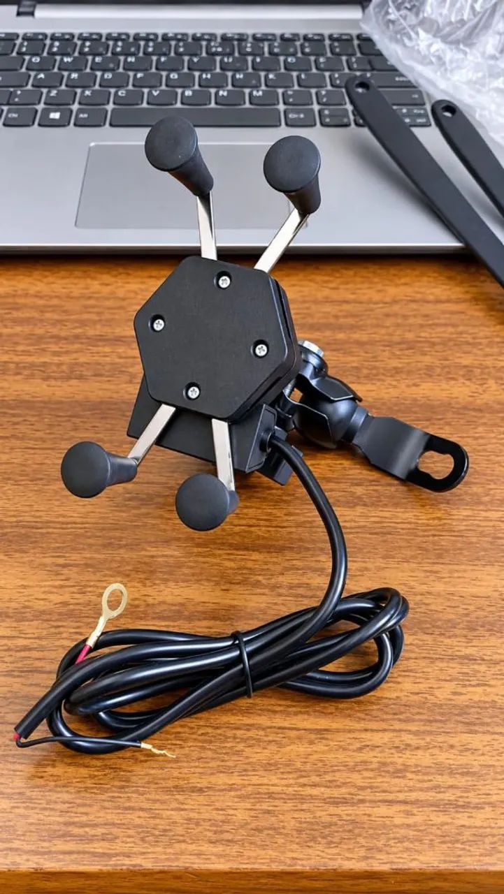 Suporte de celular para moto com carregador  - Foto 4