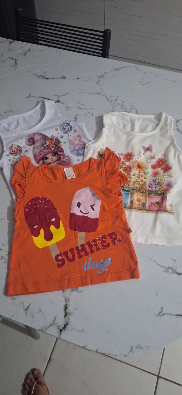 Kit blusas menina.