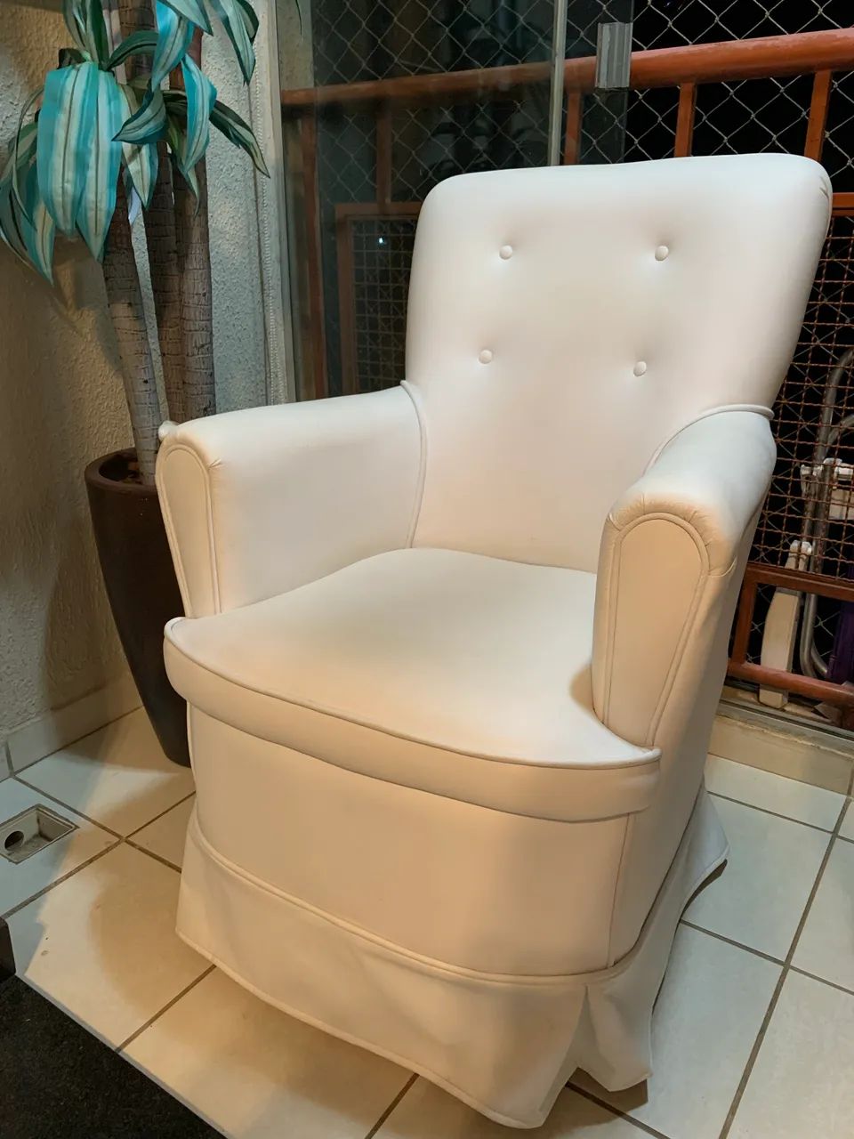 Donation of a nursing chair