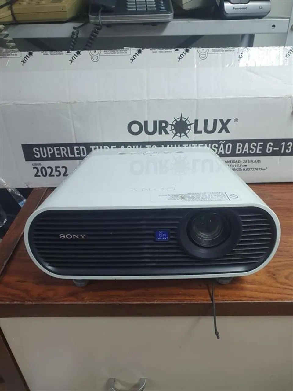 PROJETOR DE IMAGEM SONY VPLEX70