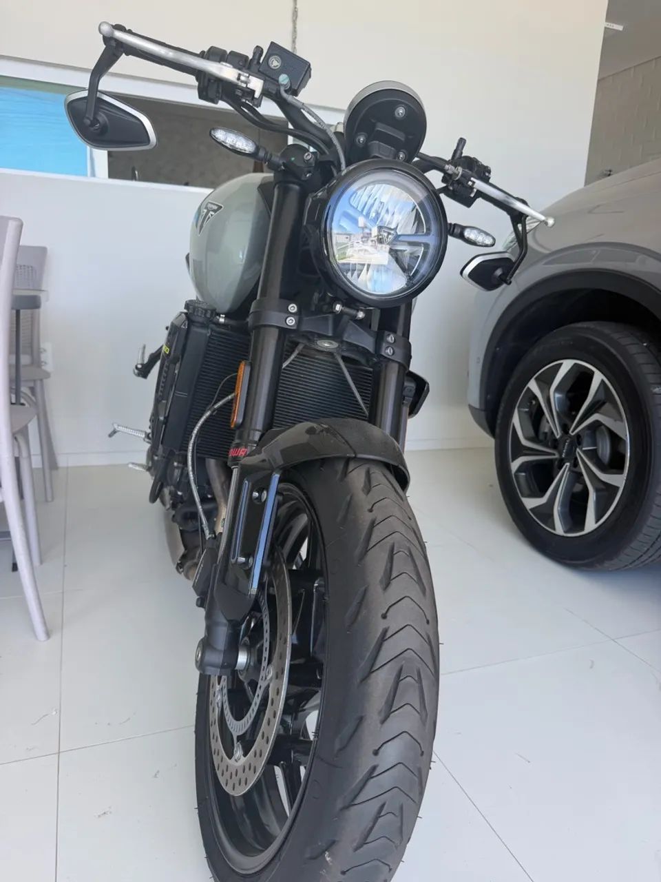 Triumph Trident 660  - Foto 2