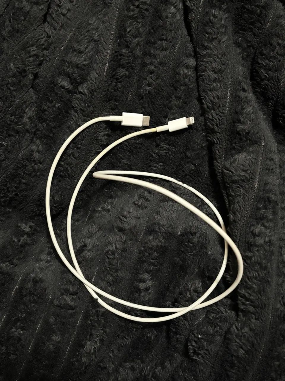 Cabo tipo Lightning - usbc (original Apple) - Foto 2
