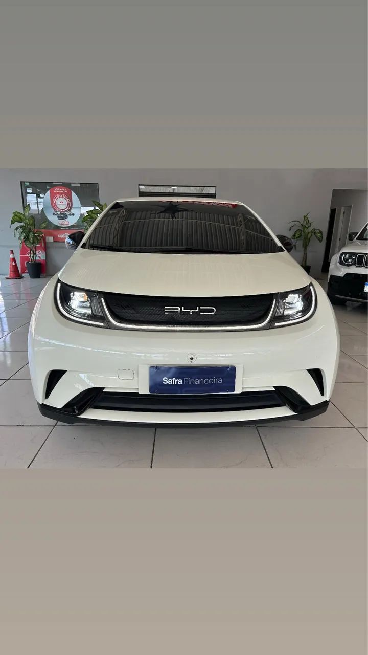 BYD Dolphin EV (Elétrico) 2025