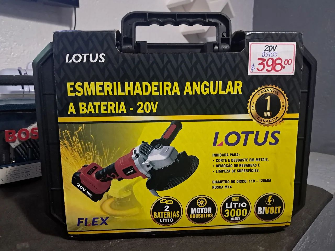 Esmerilhadeira nova na caixa