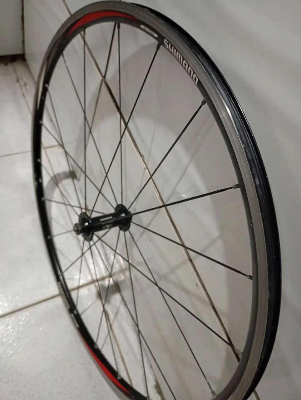 Roda Shimano speed - Foto 3