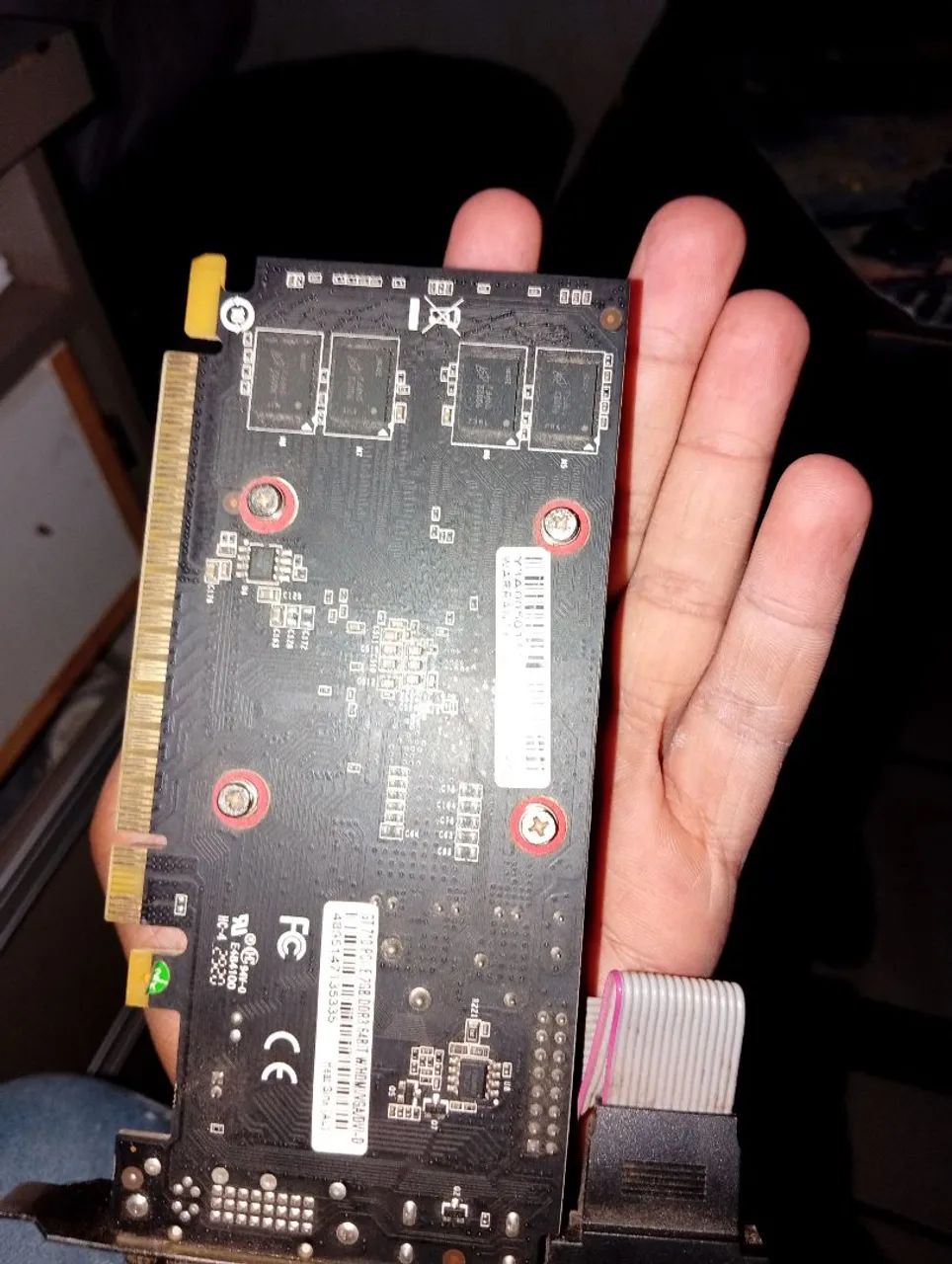 Placa de vídeo GT 710 - Foto 2