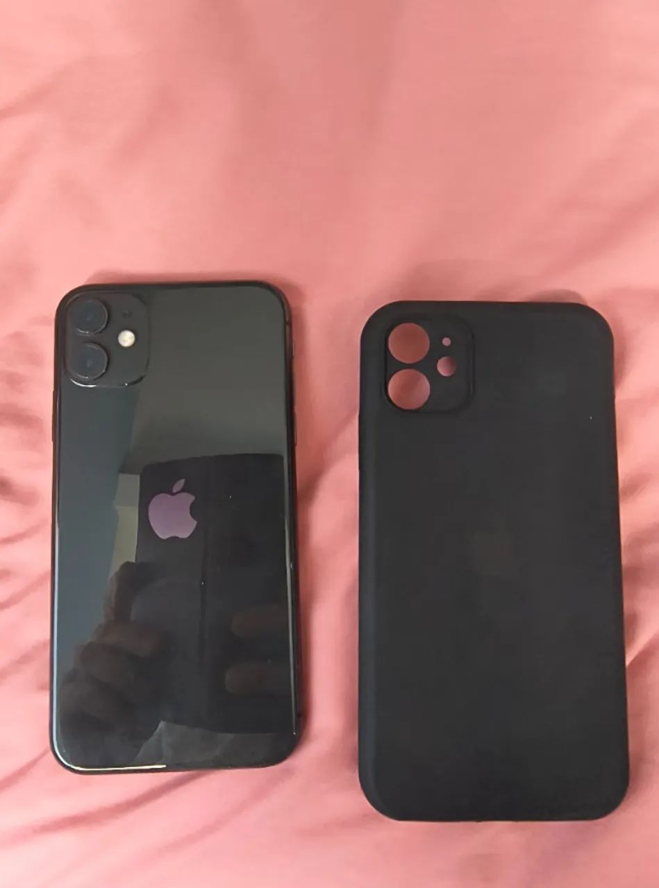 iPhone 11 preto 64 gigas,todo original com caixa,ótimo estado, perfeito. - Foto 2