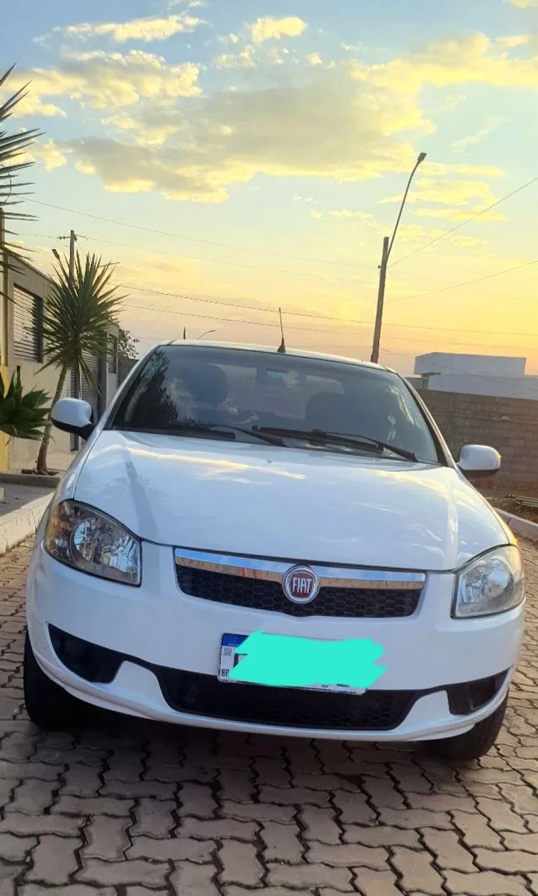 Fiat Siena Siena EL Celeb. 1.4 mpi Fire Flex 8V 4p 2013