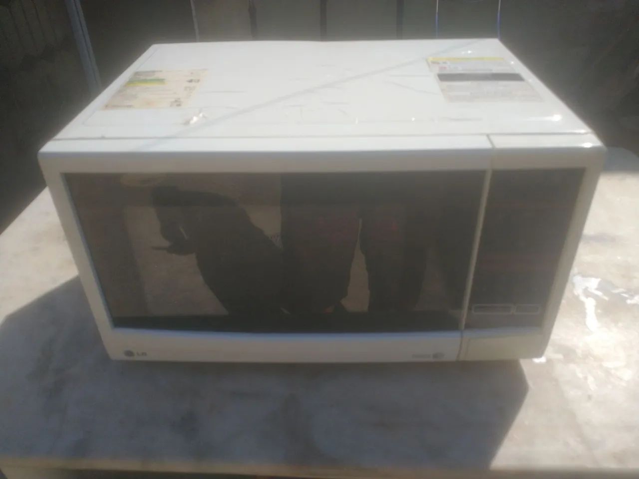 Microondas LG MS3045SA