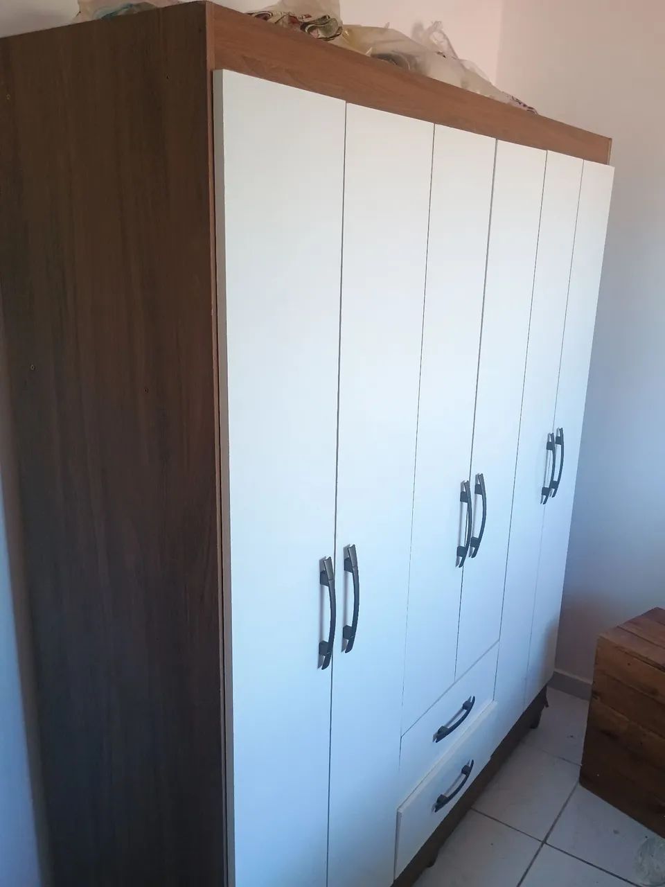 Guarda roupa 6 portas