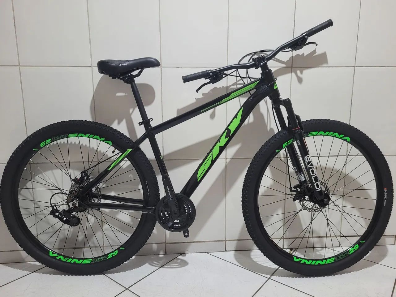 Bicicleta Aro 29x17 SKY Quadro Alumínio (NOVA)