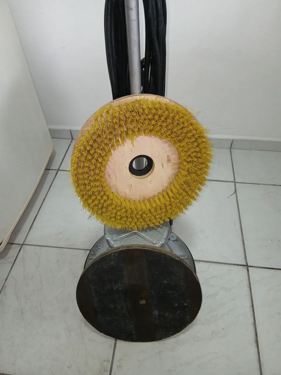 Vendo enceradeira 350  - Foto 3