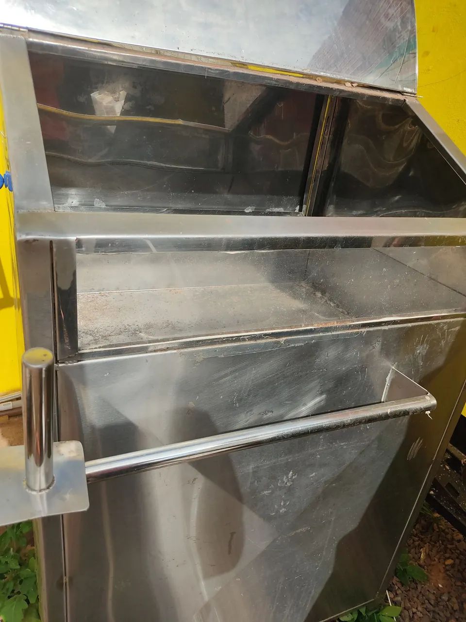 Expositor de pães em inox 