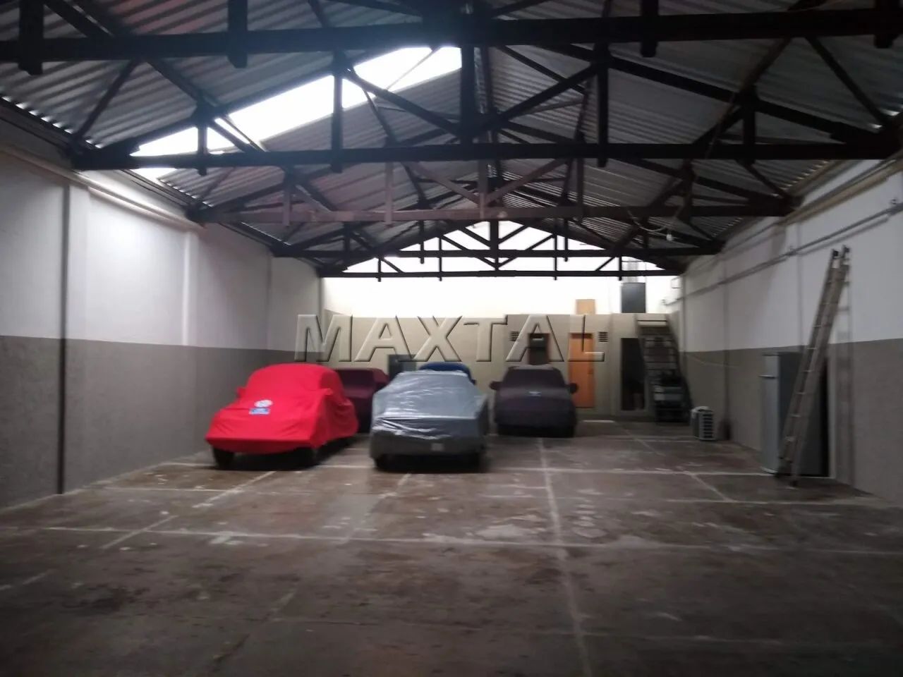 Galpão comercial com 320m², com pé direito de 4 metros, escritório, piso de concreto, 4 ba - Foto 4