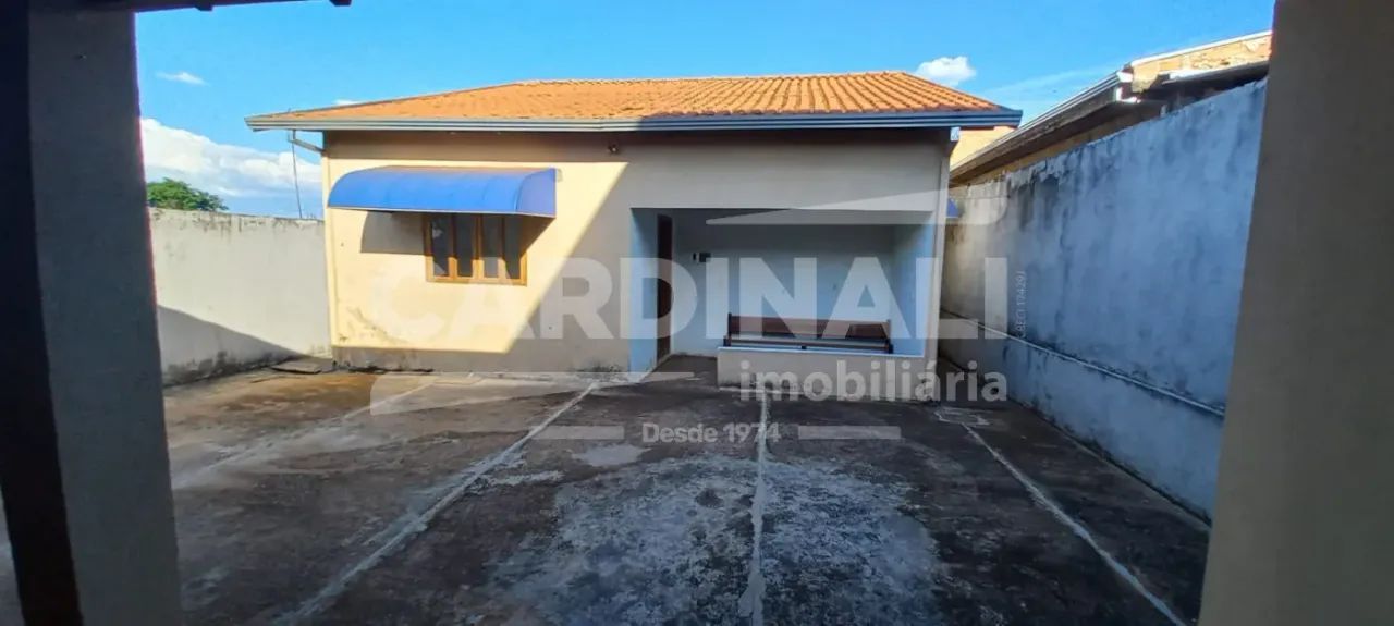 Casa com boa localização, próximo a escolas e creches. - Foto 2