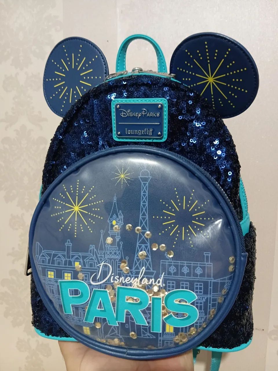 Vendo mochila do EPCOT!