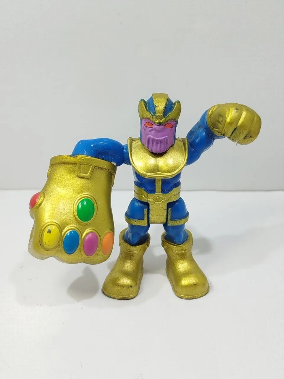 Boneco Thanos Playskool.