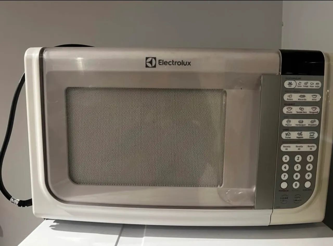 Vende se microondas eletrolux 30litros 