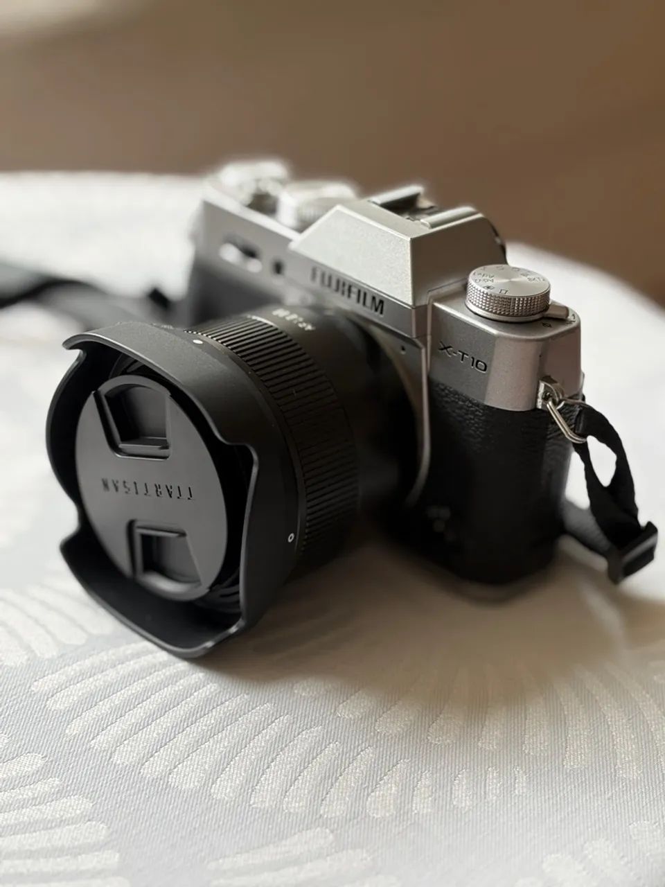 Câmera Fujifilm XT10 completa com set de objetivos 