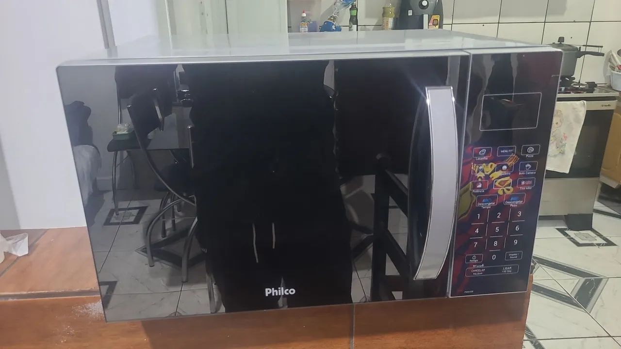 Vendo micro-ondas philco 32L 110V funcionando perfeitamente