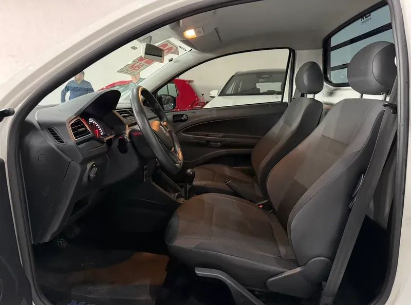 Volkswagen Saveiro Robust 1.6 Total Flex 8V, foto 17 de 18